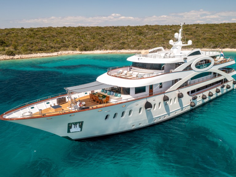 Sailboat for rent Split at the best price