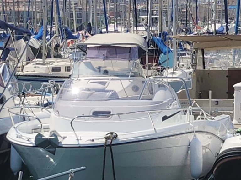 Motorboat rental in Antibes - Jeanneau Cap Camarat 6.5 WA Serie 3