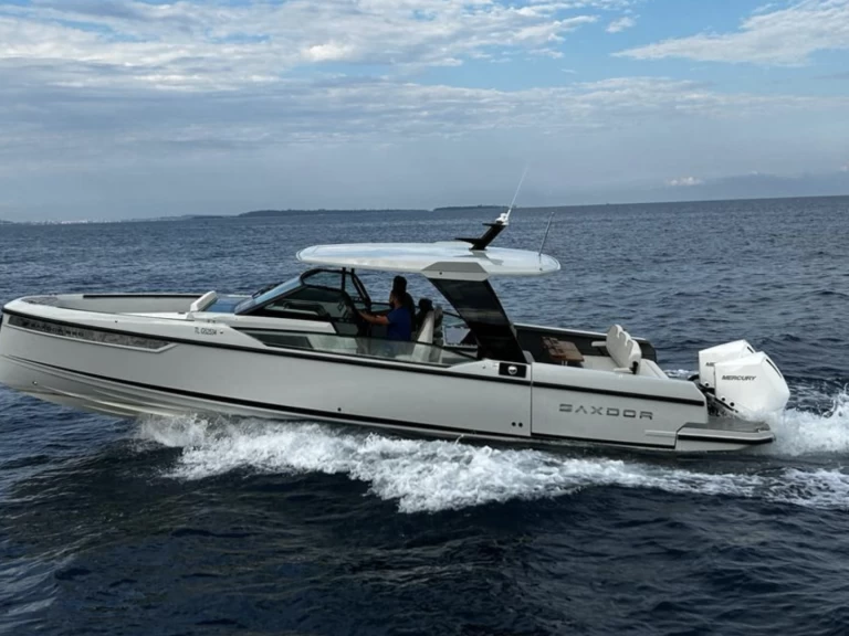 Bareboat Rental Motorboat Saxdor with a boat licence