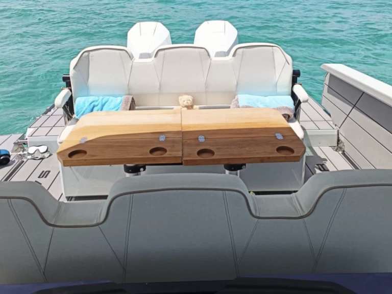 Saxdor Saxdor 320 GTO in Mandelieu-la-Napoule on SamBoat