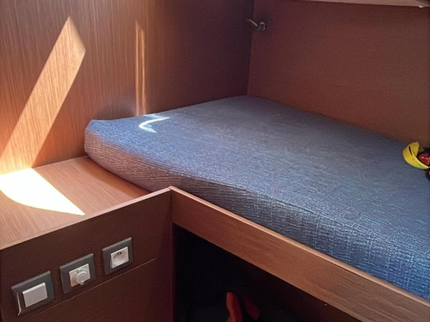 Rent a Bénéteau Oceanis 51.1 Santa Cruz de Tenerife