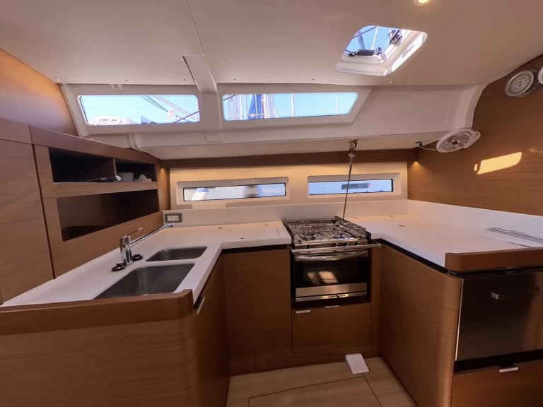 Rent a Jeanneau Sun Odyssey 490 Palma de Mallorca