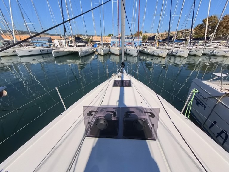Sailboat rental in Palma de Mallorca - Jeanneau Sun Odyssey 490