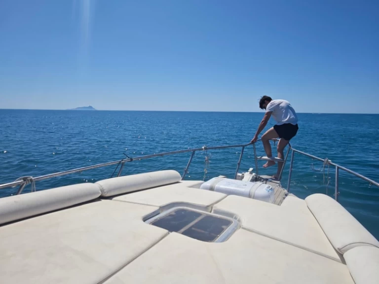 Motorboat rental with or without captain Ghibli Anzio