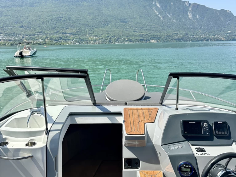 Bareboat Rental Motorboat Selection-Boats with a boat licence