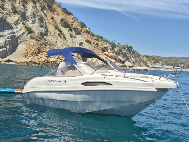Boat rental Quicksilver Activ 675 Open in Dénia on Samboat