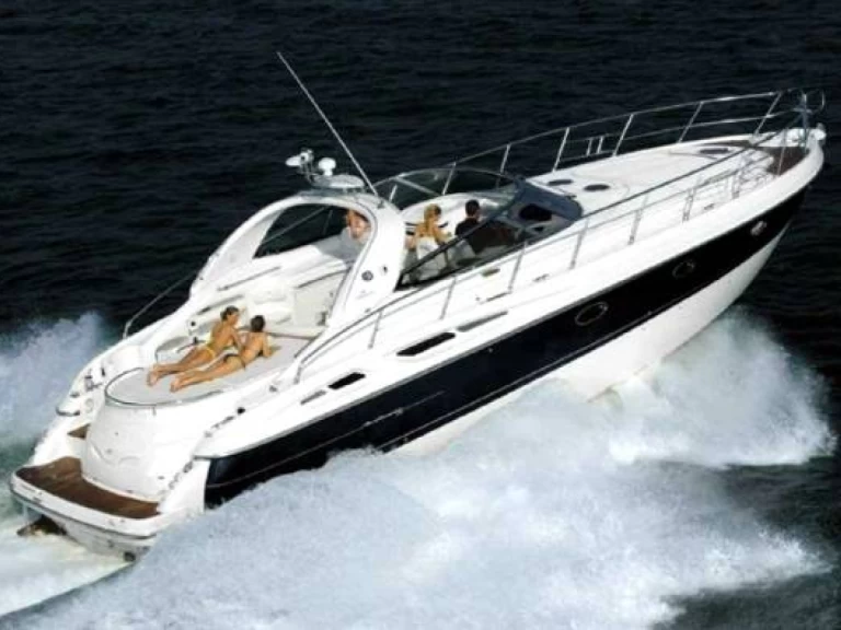 Boat rental Cranchi Mediterranee 50 in Blanes on Samboat