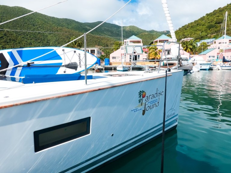 Sailboat for rent Parish of Saint George at the best price