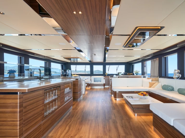  VisionF E-Cat 80 in Diano Marina on SamBoat