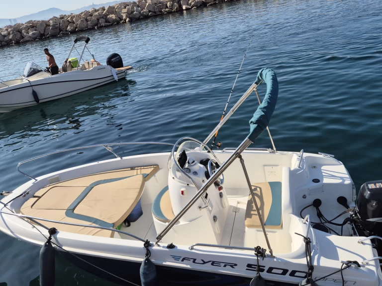 Bénéteau Flyer 500 Open charter bareboat or captained in  Marseille
