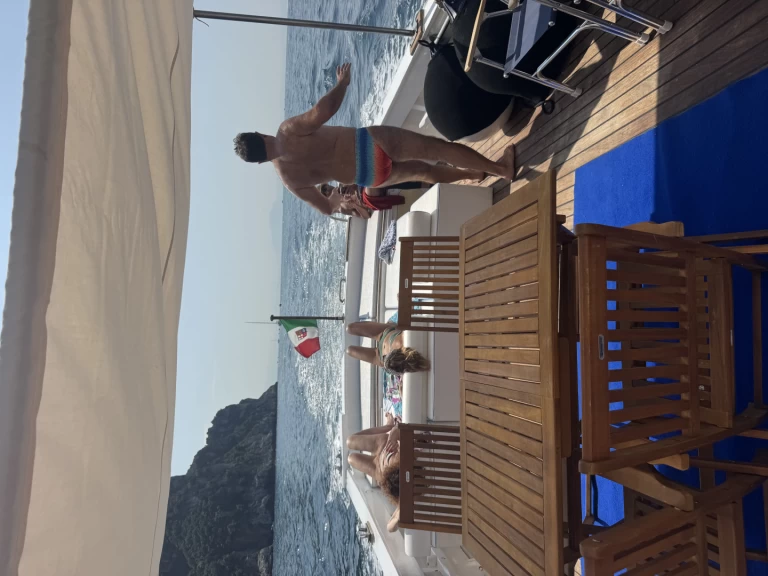 Rent a Marinelli 44 Amalfi