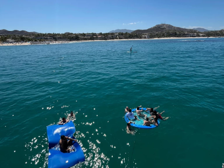 Motorboat rental in San José del Cabo - Chris Craft Constellation 55
