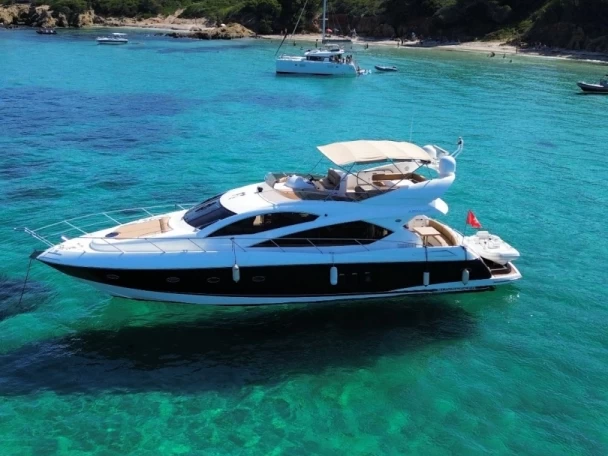 Rent a Sunseeker Manhattan 60 Port de Hyères (St Pierre)