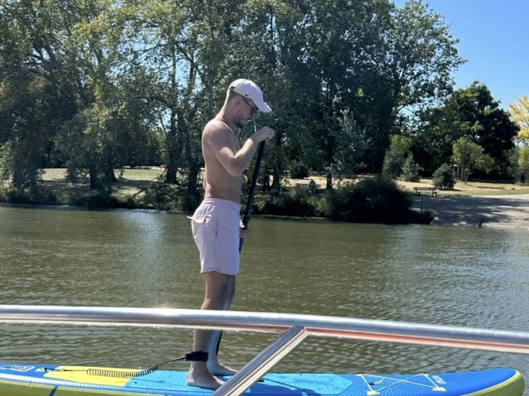 Bareboat Rental Motorboat Jeanneau with a boat licence