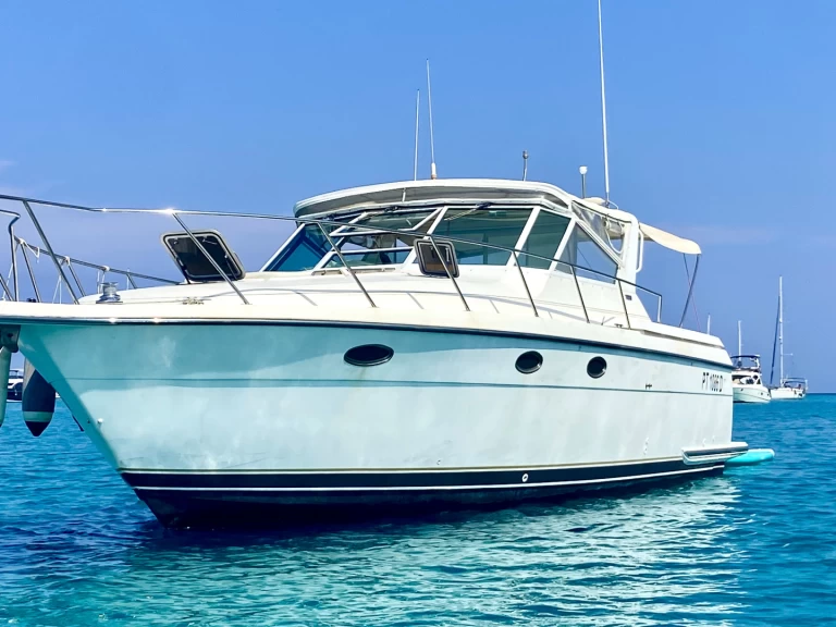 Motorboat for rent Stintino at the best price