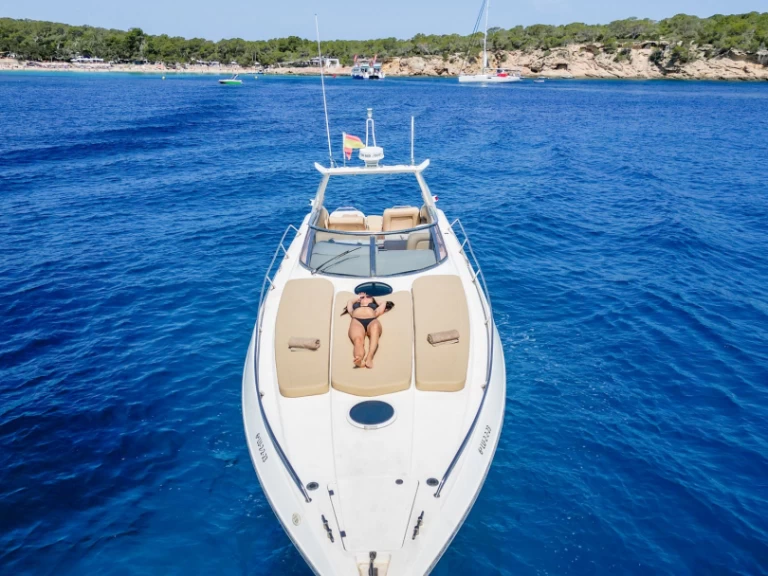 Bareboat Rental Luxury Yacht Sunseeker with a boat licence