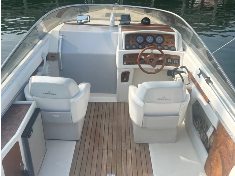 Rent a Cranchi Clipper 760 Angera