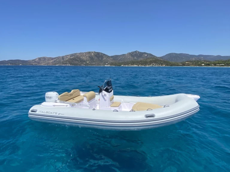 Italboats Predator 540 in Villasimius on SamBoat