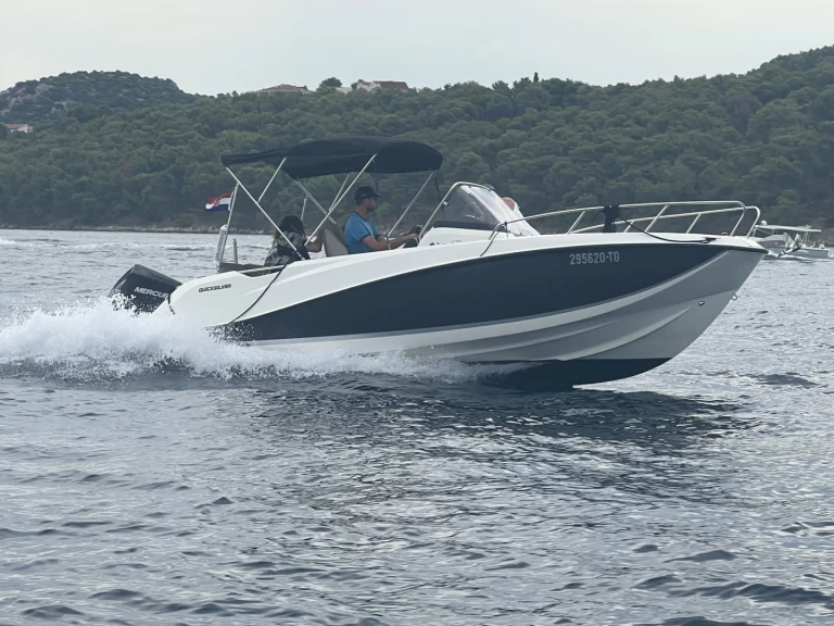 Rent a Quicksilver Activ 675 Open Sport Split