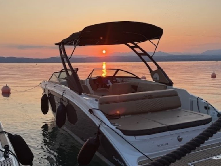 Motorboat for rent Bardolino at the best price