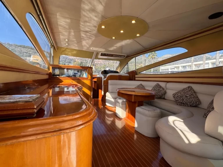 Motorboat rental with or without captain Doqueve Puerto Banús