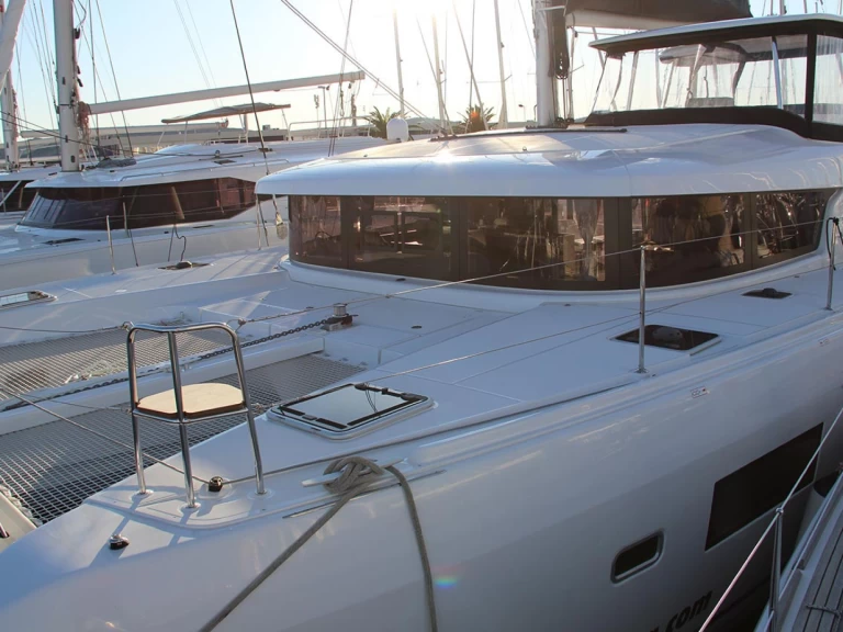 Bareboat Rental Catamaran Lagoon with a boat licence