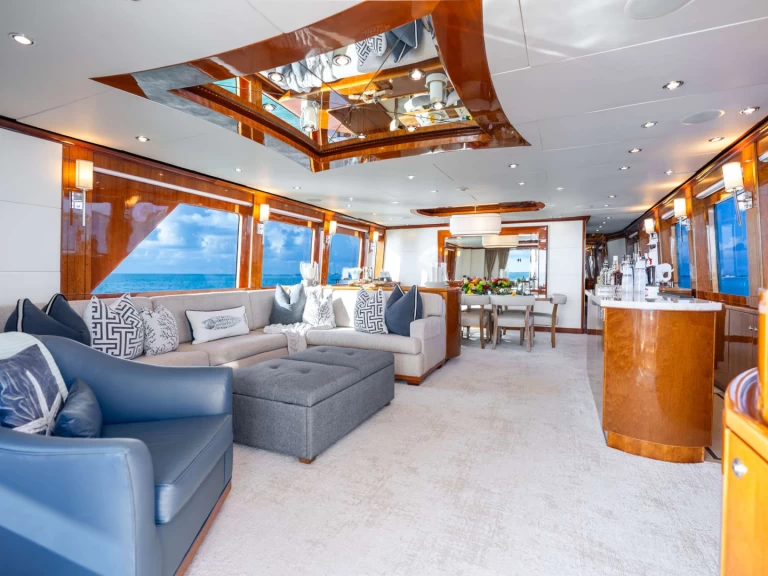 Luxury Yacht for rent Bahamas at the best price