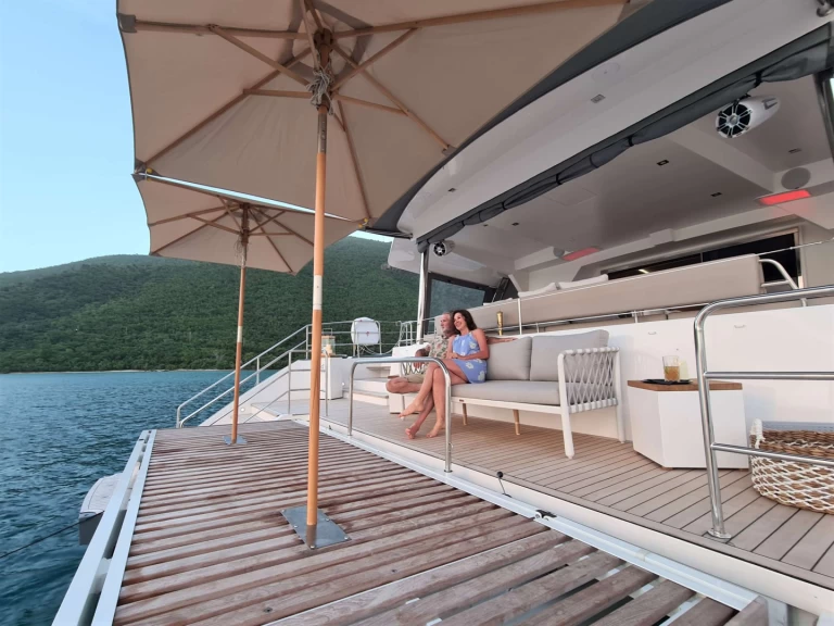 Privilege ALLURE 64 in Grenadines on SamBoat