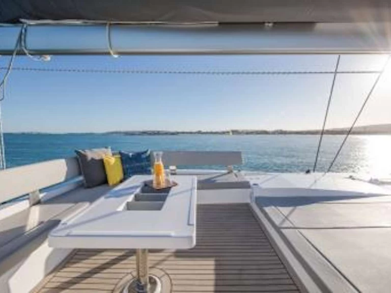 Bareboat Rental Luxury Yacht Leopard with a boat licence