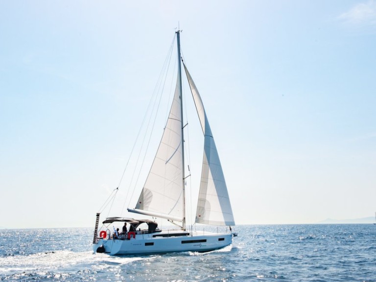Sailboat rental with or without captain Jeanneau Sami
