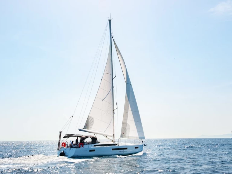 Sailboat rental with or without captain Jeanneau Sami