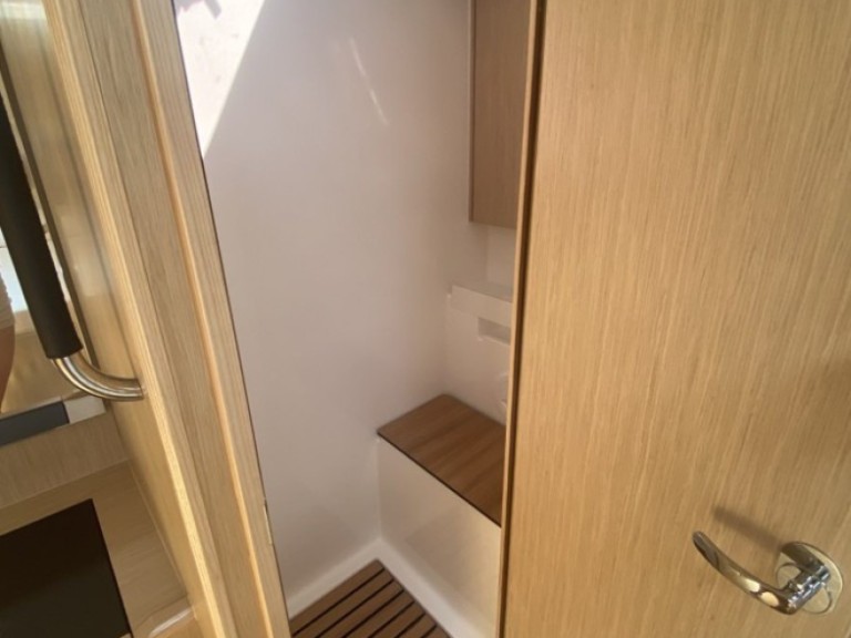 Bavaria Bavaria C57 Style in Lávrio on SamBoat