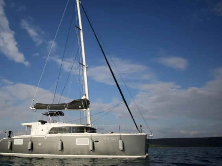 Catamaran rental in Ibiza Town - Lagoon Lagoon 440