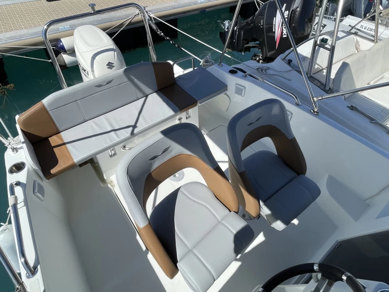 Yacht charter Antibes cheap Flyer 6 SUNdeck