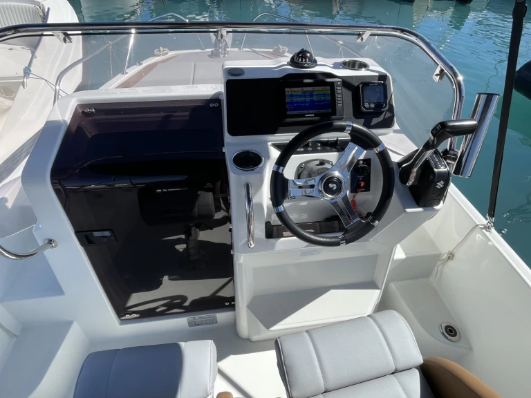 Motorboat rental in Antibes - Bénéteau Flyer 6 SUNdeck