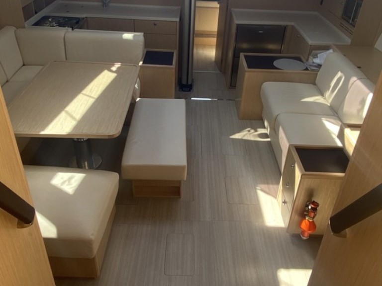 Yacht charter Lávrio cheap Bavaria C57 Style