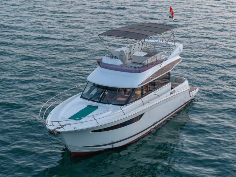 Jeanneau Velasco 43 Fly charter bareboat or captained in  Hạ Long