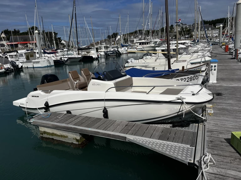 Boat rental Quicksilver Activ 605 Open in Pléneuf-Val-André on Samboat