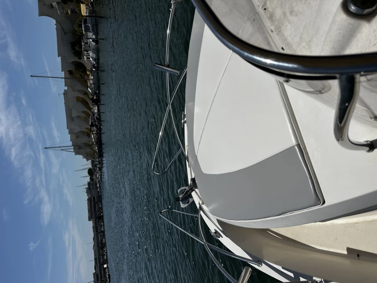 Rent a Quicksilver Quicksilver 635 WA Port-Camargue