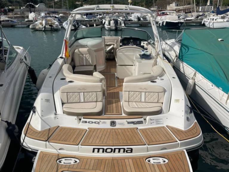 Motorboat rental in Portals Nous - Sea Ray SLX 310