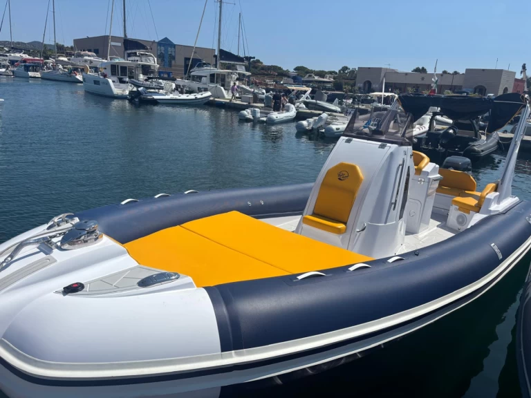 RIB rental in Cagliari - Bottega Nautica 8.5