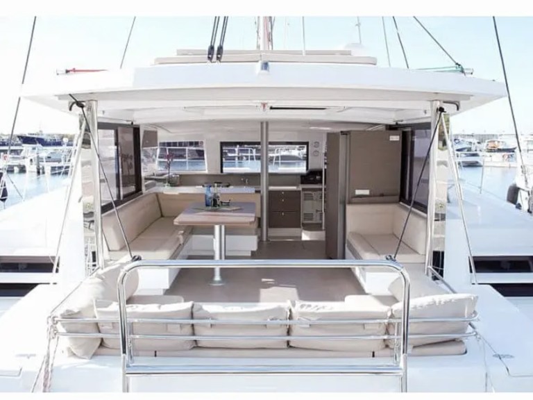 Boat rental Bali Bali 4.3 in Castellammare di Stabia on Samboat