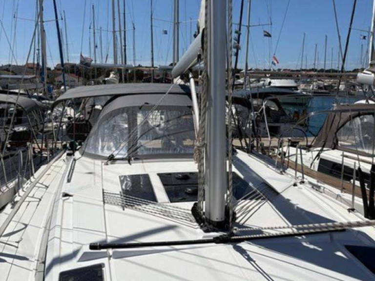 Sailboat for rent Trogir at the best price
