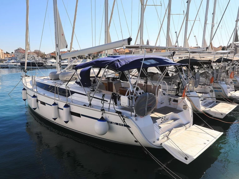 Yacht charter Pula cheap Cruiser 46