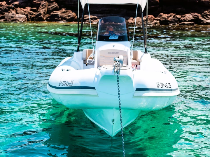 Bareboat Rental RIB Oromarine with a boat licence