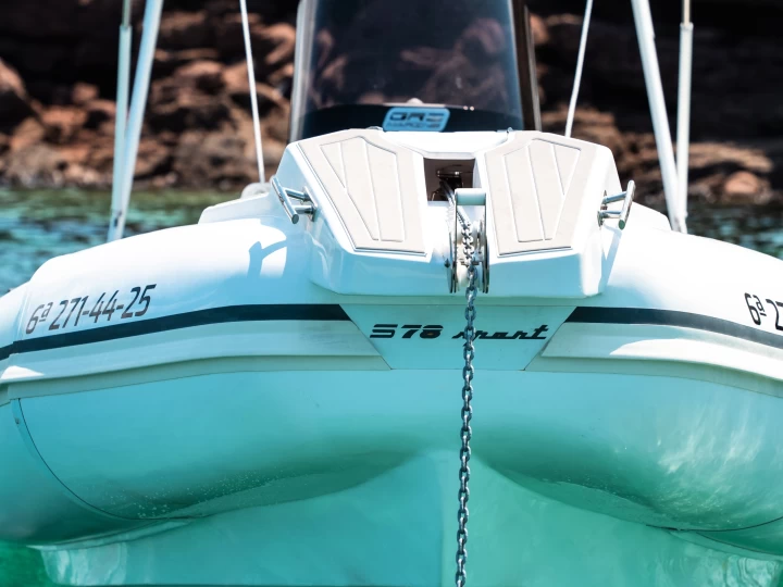 Yacht charter Fornells cheap Oromarine S-78