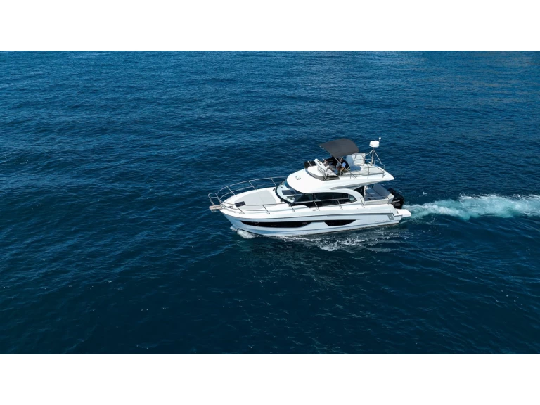 Motorboat for rent Split at the best price