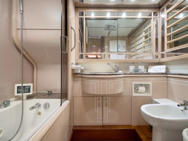 Luxury Yacht rental in Split - Posillipo technema  82