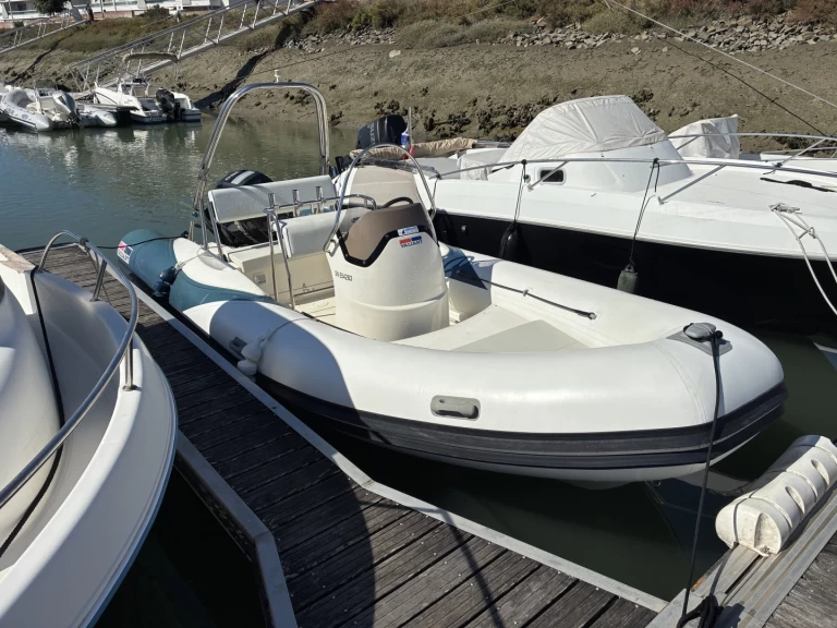 Boat rental Valiant Valiant 650 Cruiser in Le Pouliguen on Samboat