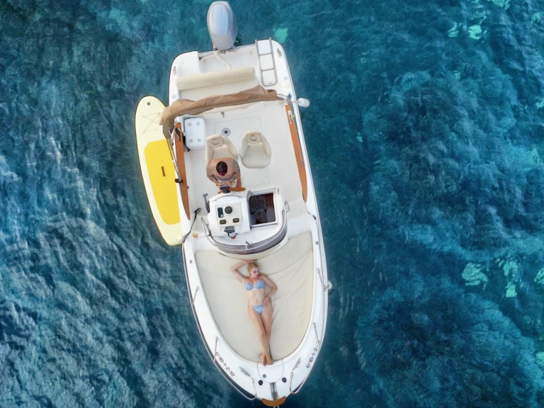 Motorboat for rent Sant Antoni de Portmany at the best price